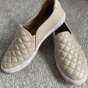 Quilted Guess Slip On Sneakers